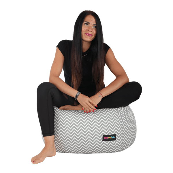 gomby sivobiela modelka 02