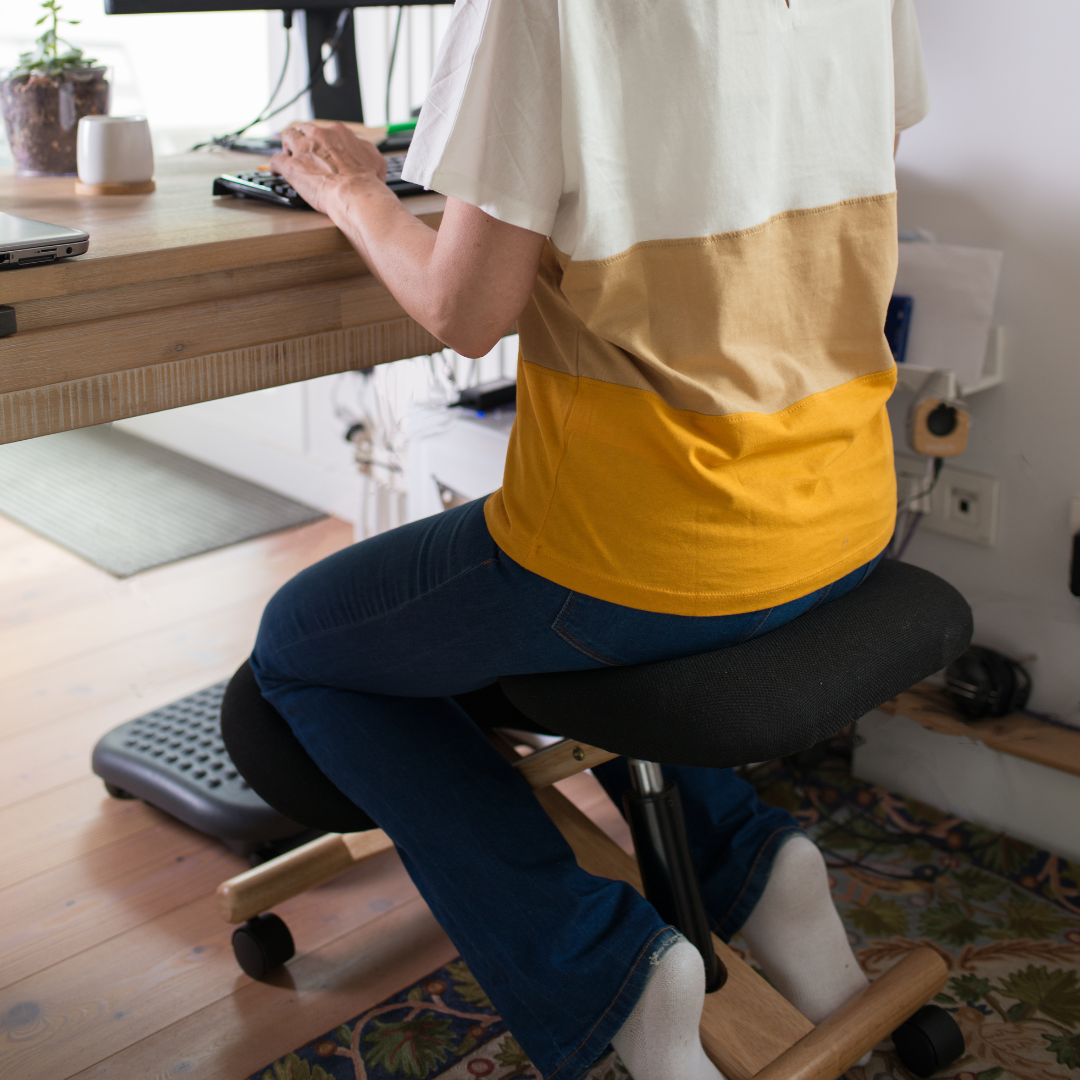 Kancelársky nábytok: Ako si vytvoriť domáce kancelárie pomocou ergonomického nábytku 5 klakacky